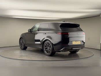 Used Land Rover Range Rover Sport 2024 for sale - 76547564: Photo