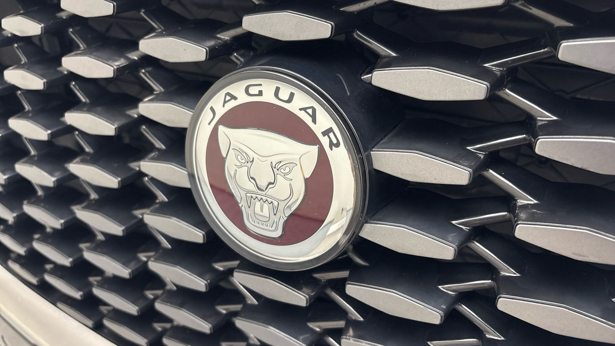 Used Jaguar F-Pace 2022 for sale - 76686937: Photo 24