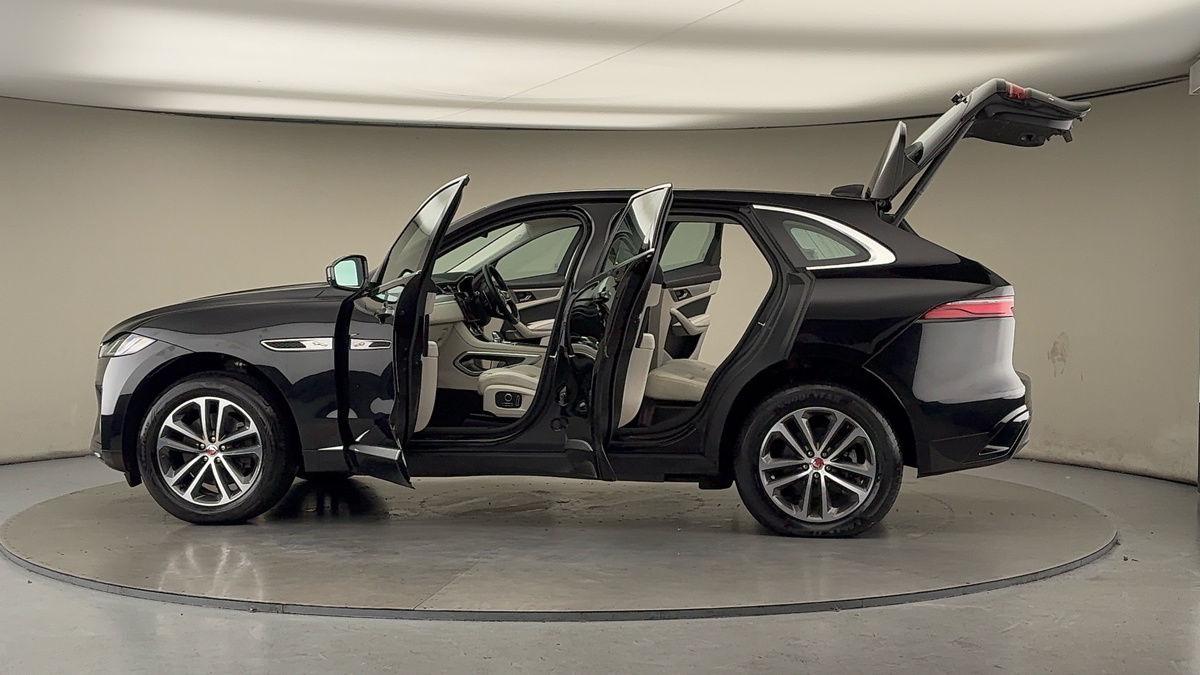 Used Jaguar F-Pace 2022 for sale - 76686937: Photo 48