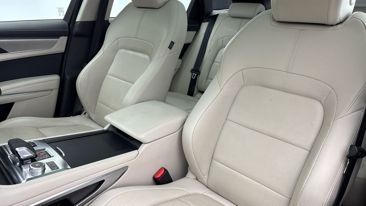 Used Jaguar F-Pace 2022 for sale - 76686937: Photo 7