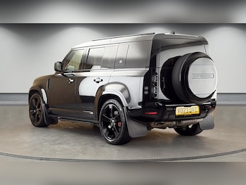 Used Land Rover Defender 110 2023 for sale - 78659243: Photo
