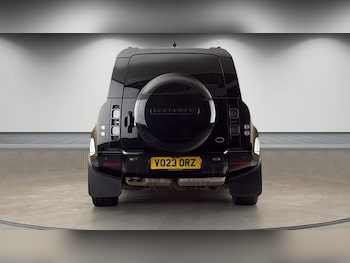 Used Land Rover Defender 110 2023 for sale - 78659243: Photo