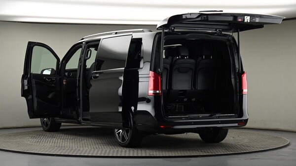 Used Mercedes-Benz V-Class 2023 for sale - 74834311: Photo 29