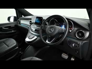 Used Mercedes-Benz V-Class 2023 for sale - 74834311: Photo