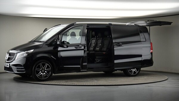 Used Mercedes-Benz V-Class 2023 for sale - 74834311: Photo 49