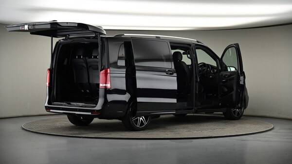Used Mercedes-Benz V-Class 2023 for sale - 74834311: Photo 56