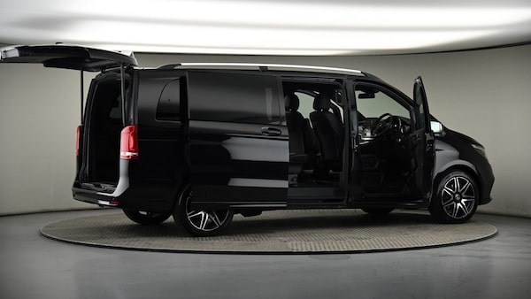 Used Mercedes-Benz V-Class 2023 for sale - 74834311: Photo 57