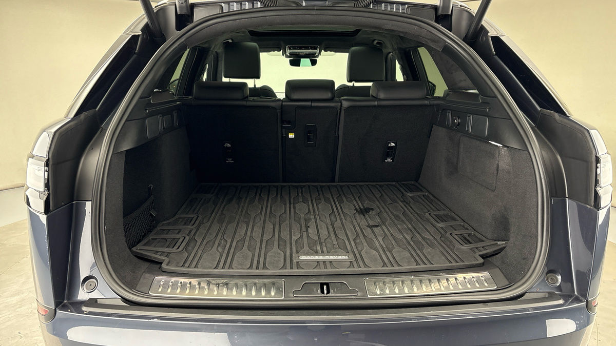 Used Land Rover Range Rover Velar 2024 for sale - 76081566: Photo 11