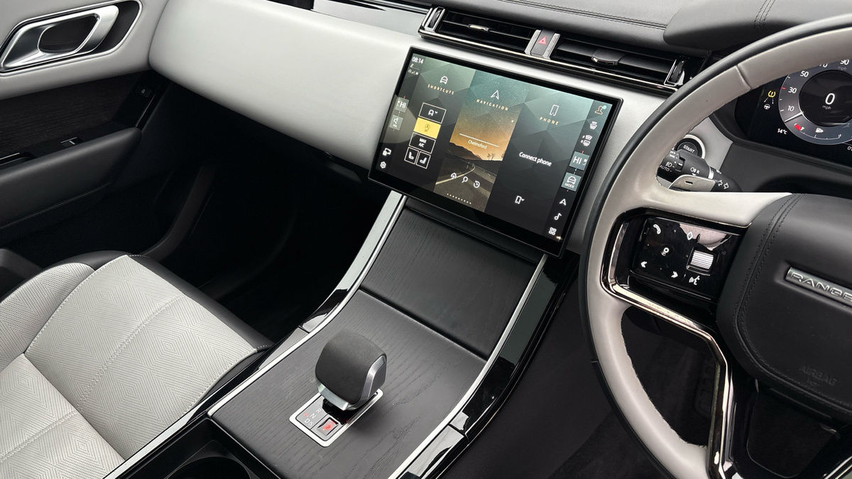 Used Land Rover Range Rover Velar 2024 for sale - 76081566: Photo 18