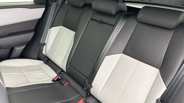 Used Land Rover Range Rover Velar 2024 for sale - 76081566: Photo 8