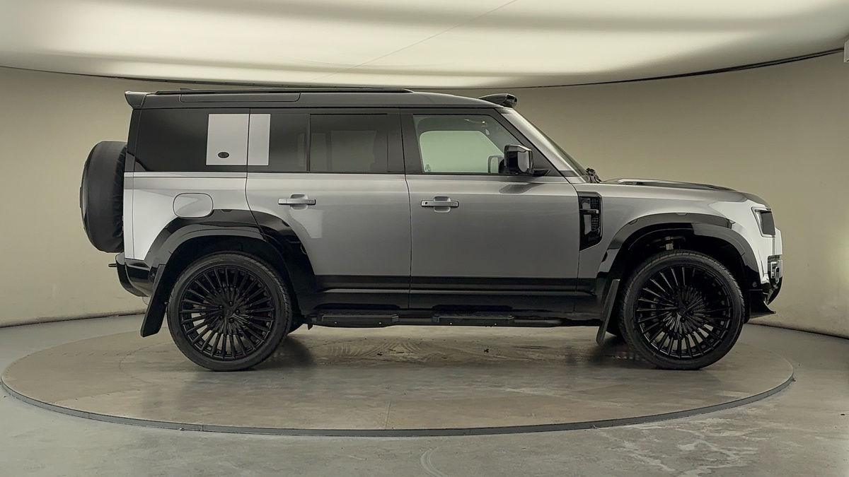 Used Land Rover Defender 110 2024 for sale - 76396737: Photo 16