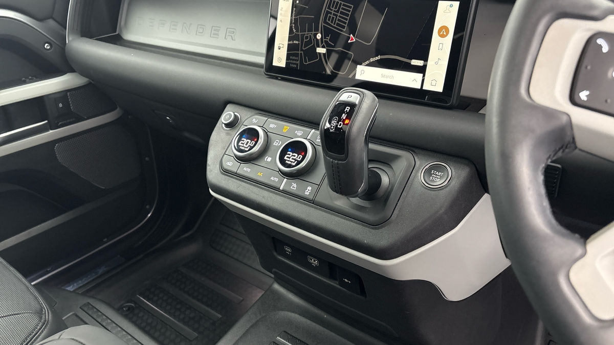Used Land Rover Defender 110 2024 for sale - 76396737: Photo 18
