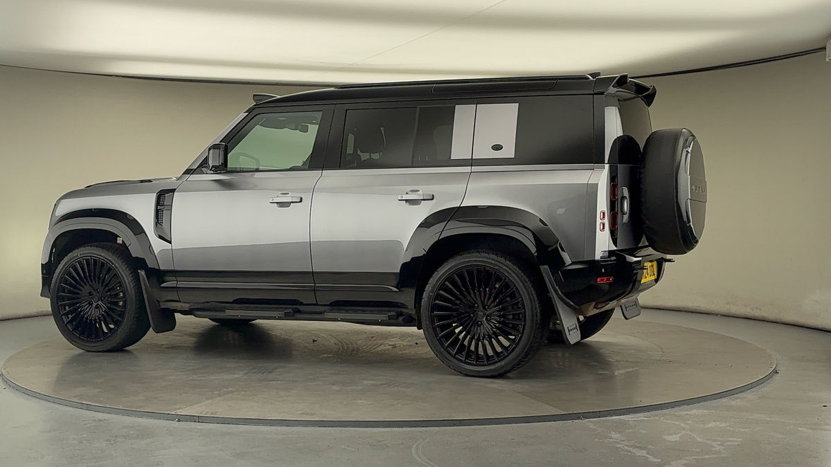 Used Land Rover Defender 110 2024 for sale - 76396737: Photo 32