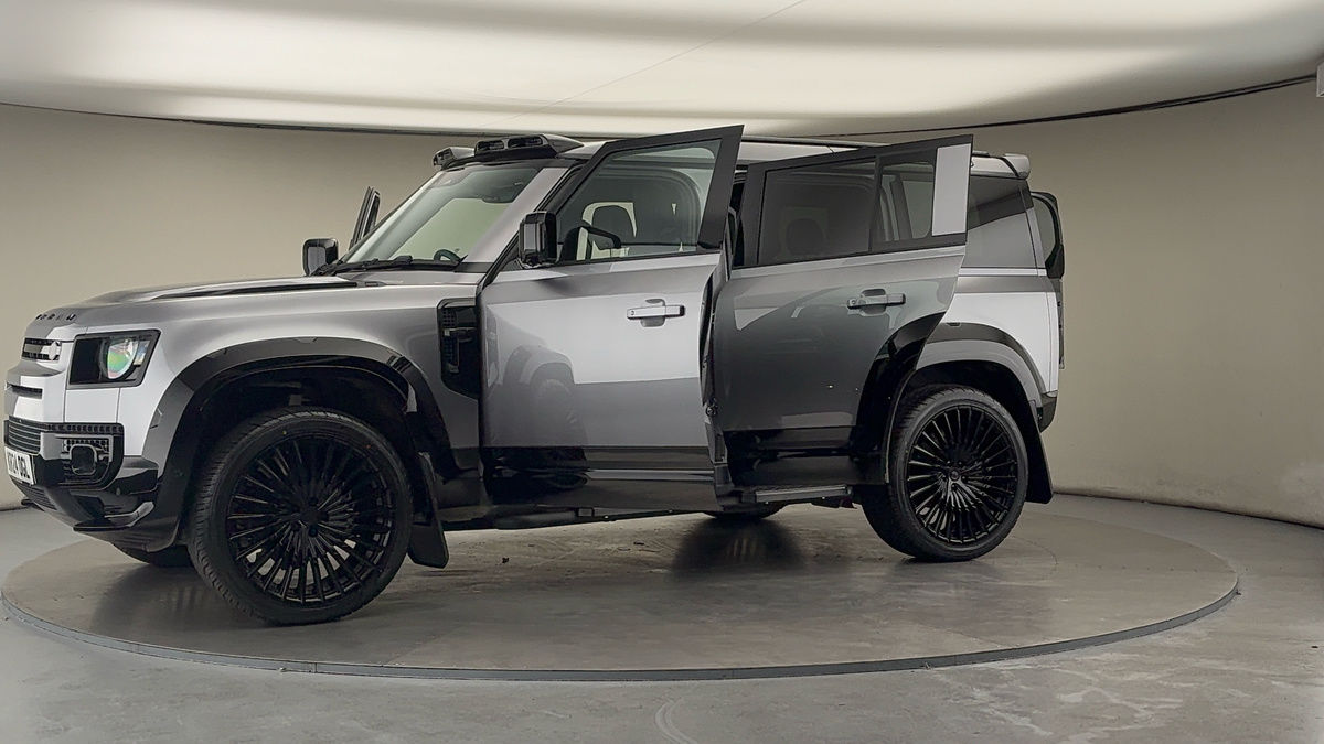 Used Land Rover Defender 110 2024 for sale - 76396737: Photo 54