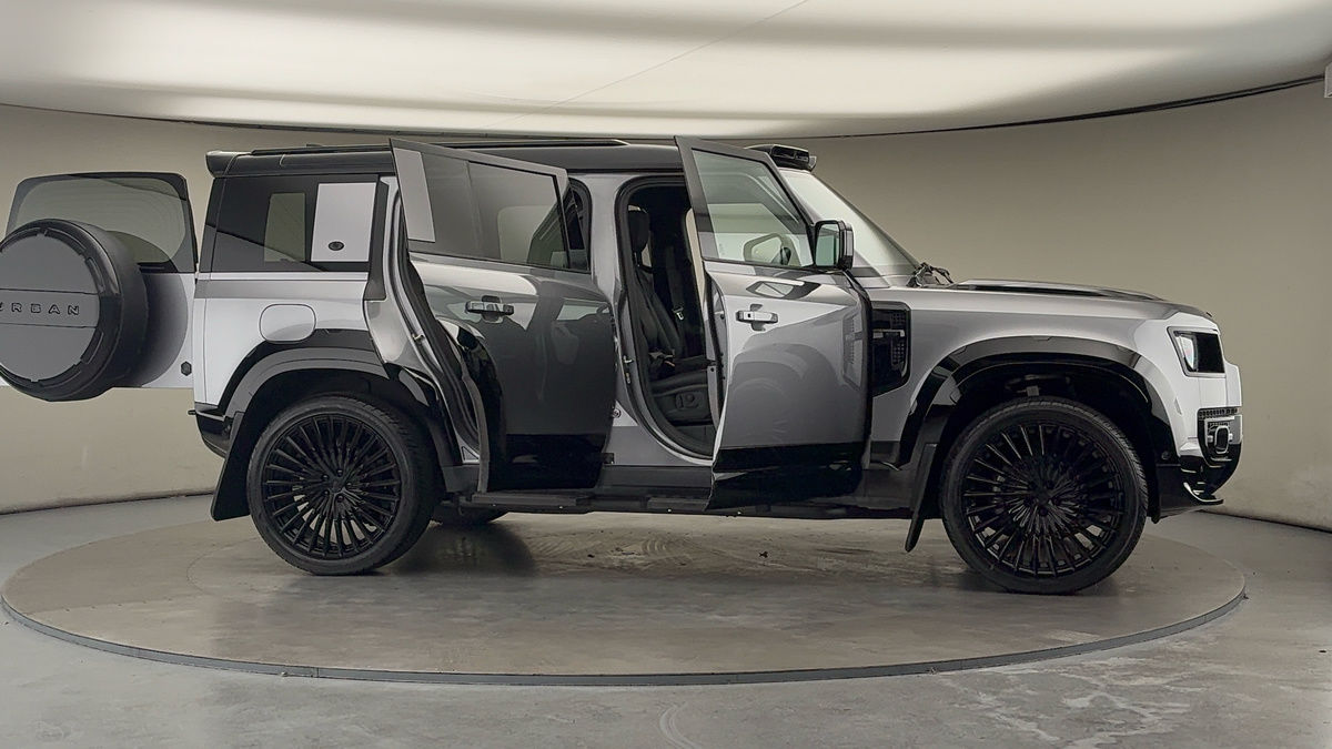 Used Land Rover Defender 110 2024 for sale - 76396737: Photo 61