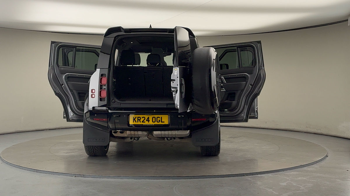 Used Land Rover Defender 110 2024 for sale - 76396737: Photo 66