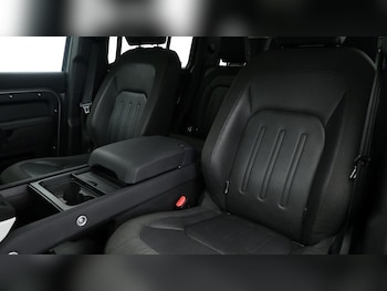 Used Land Rover Defender 110 2020 for sale - 75150225: Photo