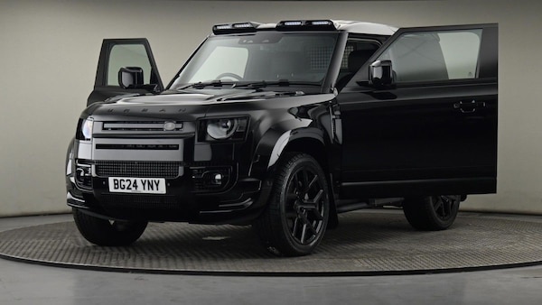 Used Land Rover Defender 90 2024 for sale - 74092956: Photo 28