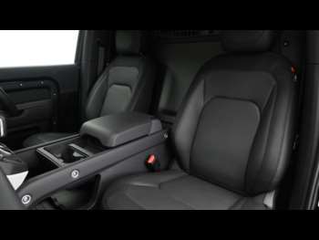 Used Land Rover Defender 90 2024 for sale - 74092956: Photo
