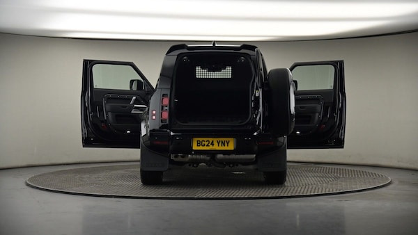 Used Land Rover Defender 90 2024 for sale - 74092956: Photo 54