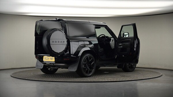 Used Land Rover Defender 90 2024 for sale - 74092956: Photo 56