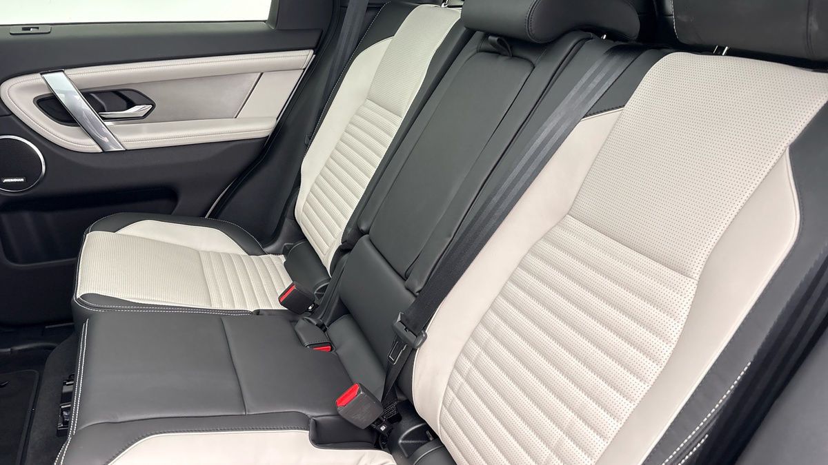 Used Land Rover Discovery Sport 2024 for sale - 78168197: Photo 8