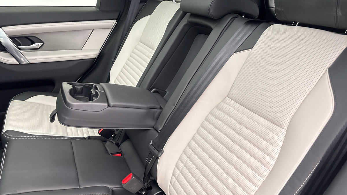 Used Land Rover Discovery Sport 2024 for sale - 78168197: Photo 9