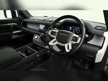 Used Land Rover Defender 110 2020 for sale - 75254677: Photo