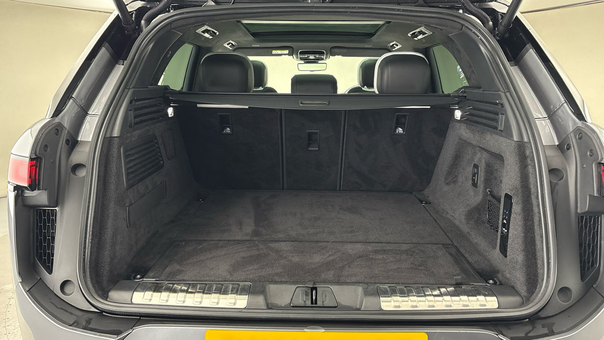 Used Land Rover Range Rover Sport 2024 for sale - 76256969: Photo 11