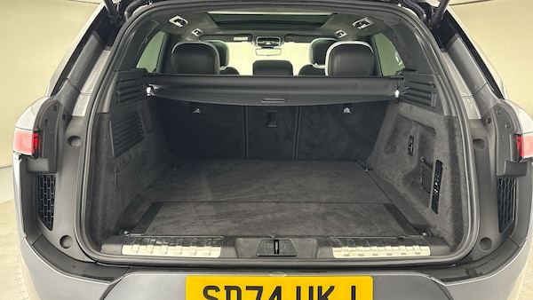 Used Land Rover Range Rover Sport 2024 for sale - 76256969: Photo 11