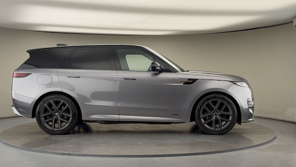 Used Land Rover Range Rover Sport 2024 for sale - 76256969: Photo 16