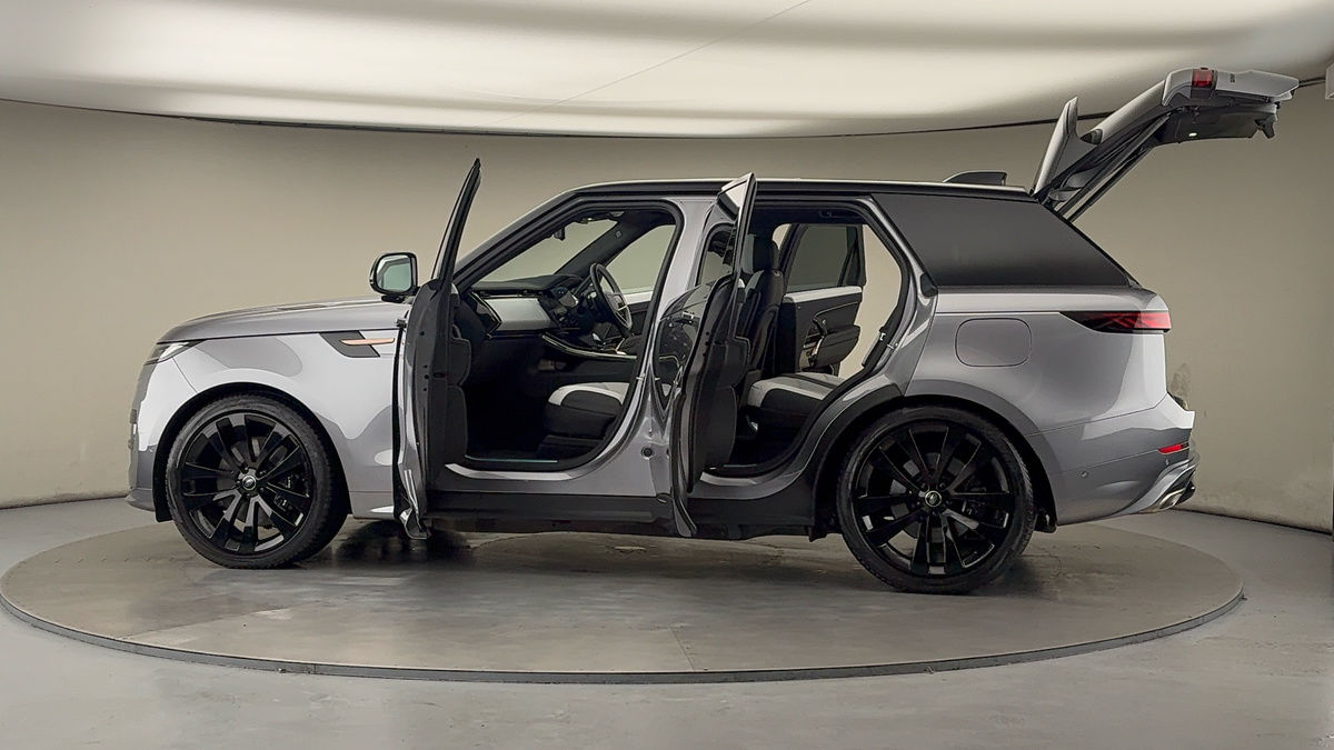 Used Land Rover Range Rover Sport 2024 for sale - 76256969: Photo 46