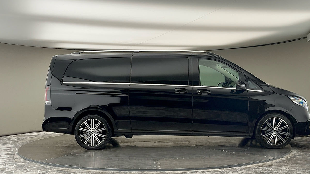 Used Mercedes-Benz V-Class 2024 for sale - 75778093: Photo 16