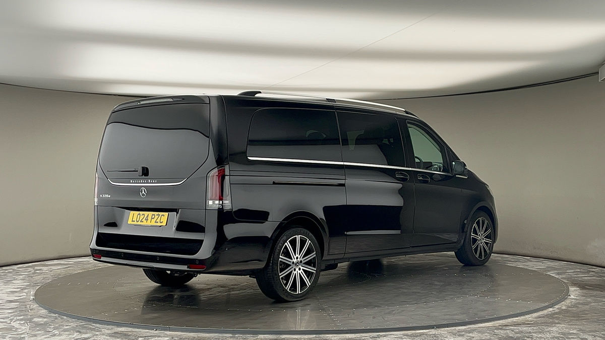 Used Mercedes-Benz V-Class 2024 for sale - 75778093: Photo 21