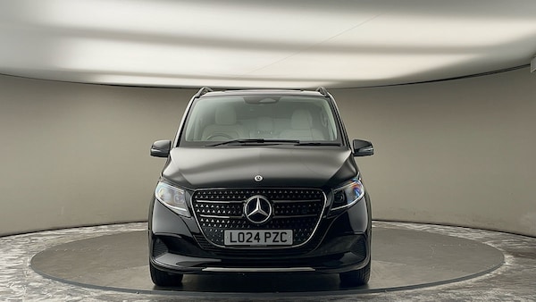 Used Mercedes-Benz V-Class 2024 for sale - 75778093: Photo 3