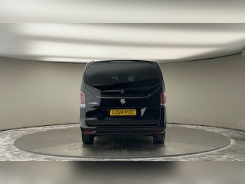 Used Mercedes-Benz V-Class 2024 for sale - 75778093: Photo