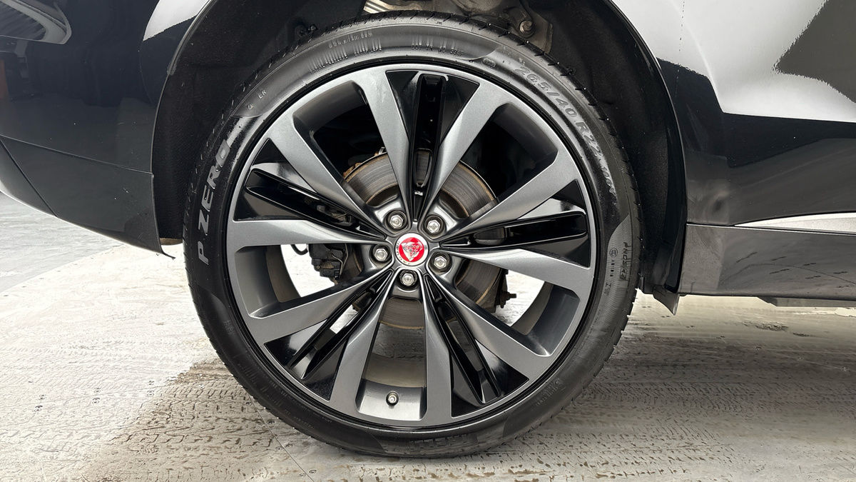 Used Jaguar F-Pace 2020 for sale - 76292340: Photo 10