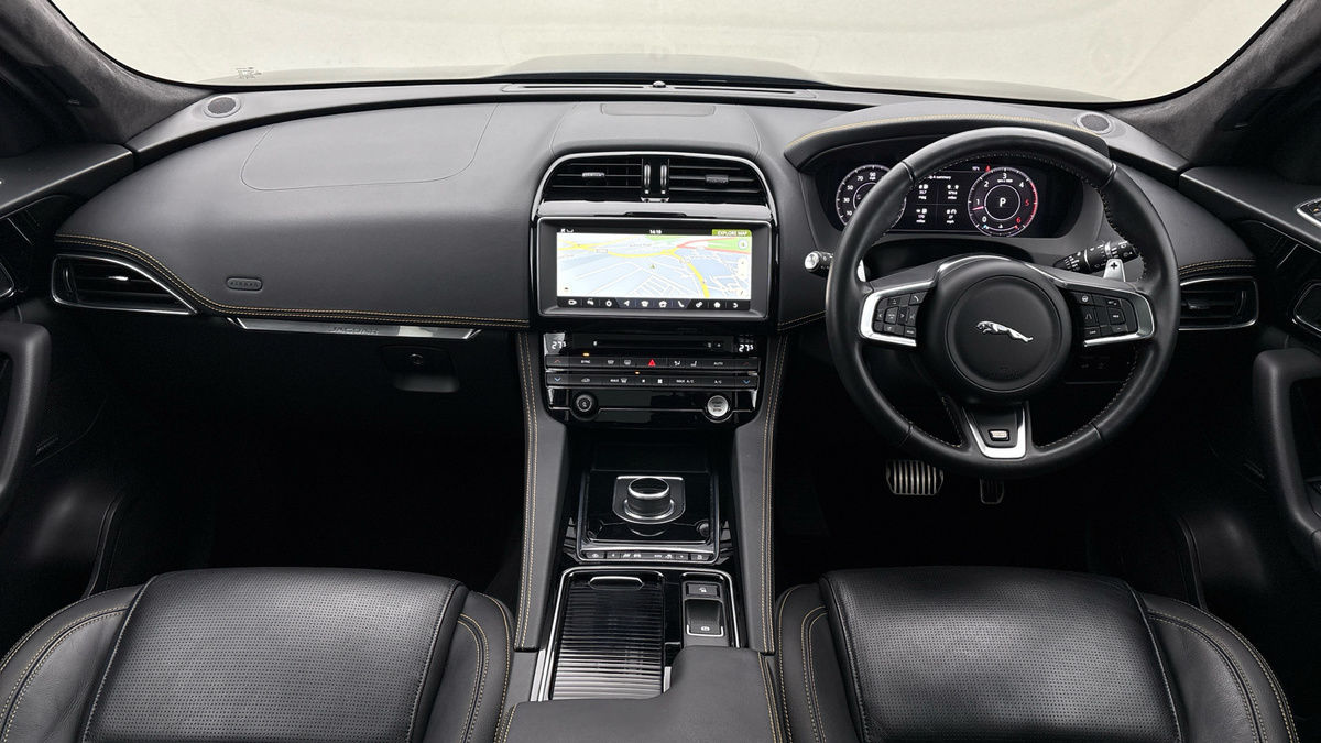 Used Jaguar F-Pace 2020 for sale - 76292340: Photo 12