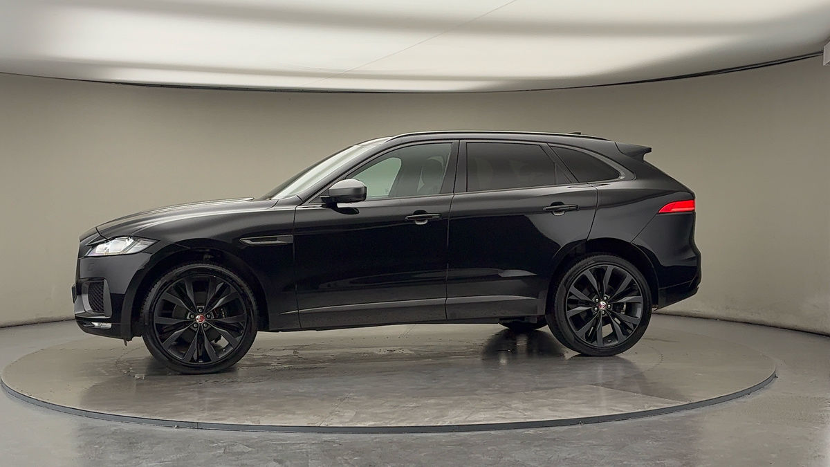 Used Jaguar F-Pace 2020 for sale - 76292340: Photo 32