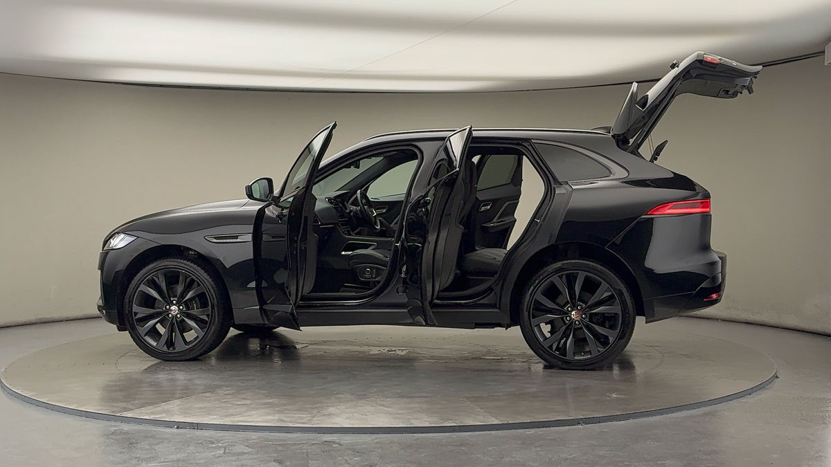 Used Jaguar F-Pace 2020 for sale - 76292340: Photo 50