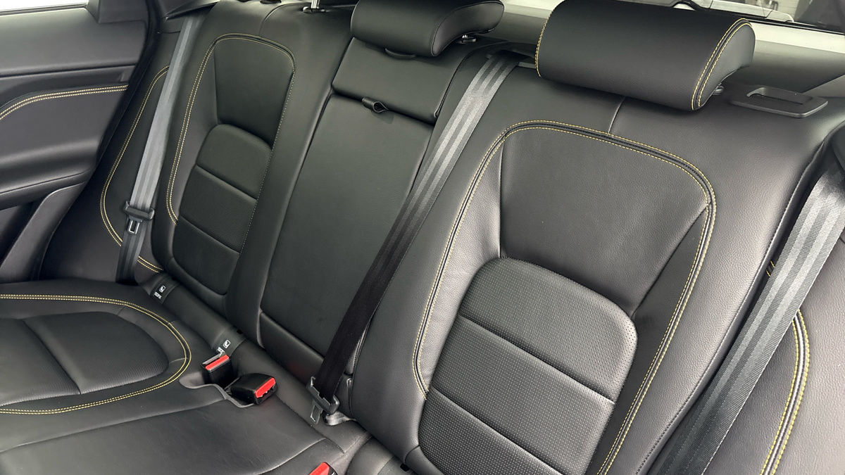 Used Jaguar F-Pace 2020 for sale - 76292340: Photo 8