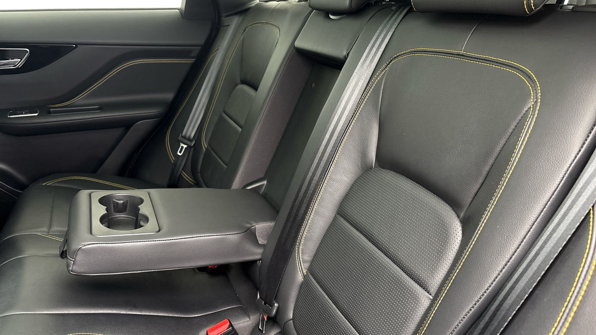 Used Jaguar F-Pace 2020 for sale - 76292340: Photo 9