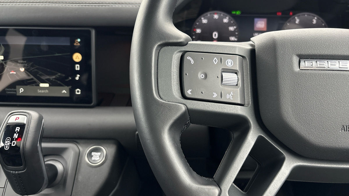 Used Land Rover Defender 110 2024 for sale - 76040259: Photo 25