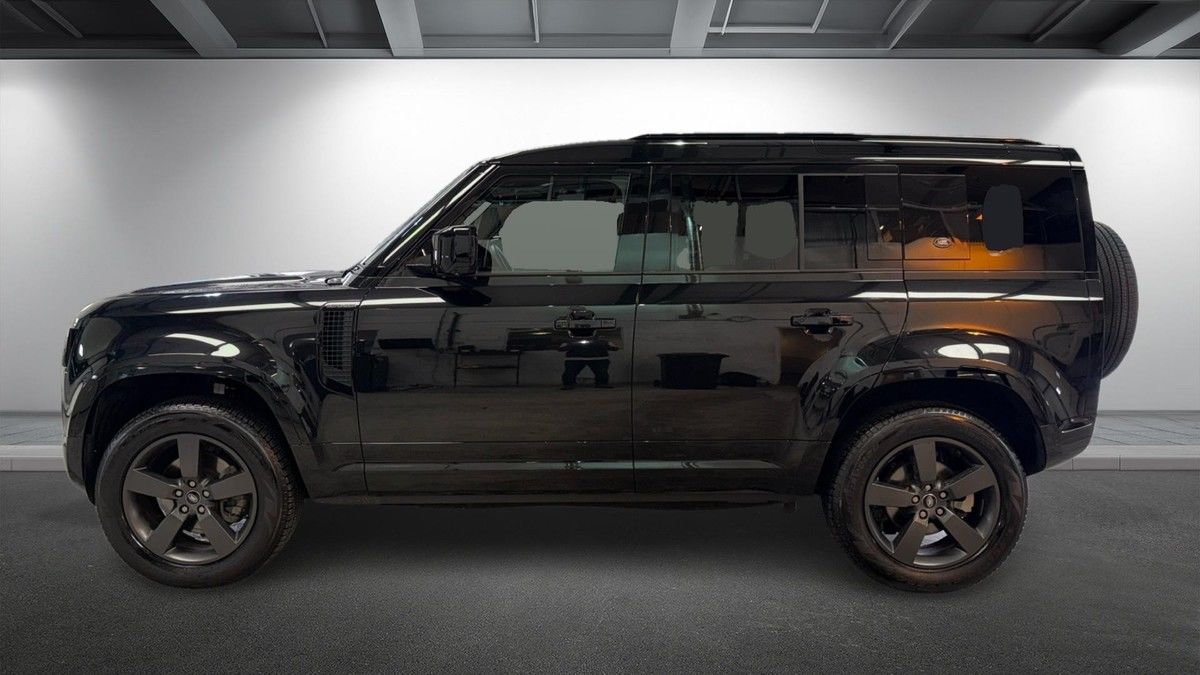 Used Land Rover Defender 110 2024 for sale - 76040259: Photo 32