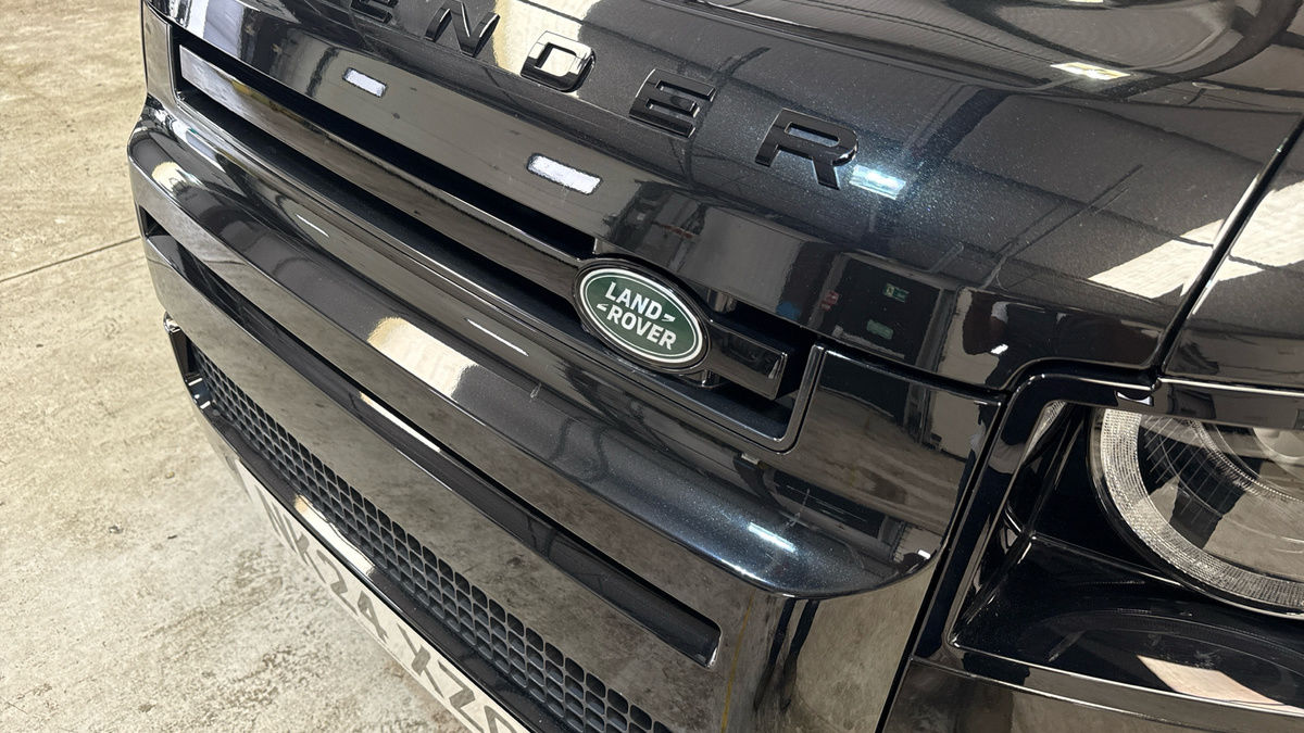 Used Land Rover Defender 110 2024 for sale - 76040259: Photo 40