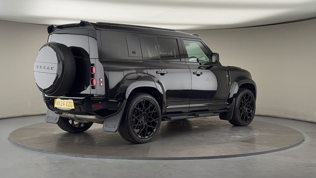 Used Land Rover Defender 110 2024 for sale - 76040259: Photo 41