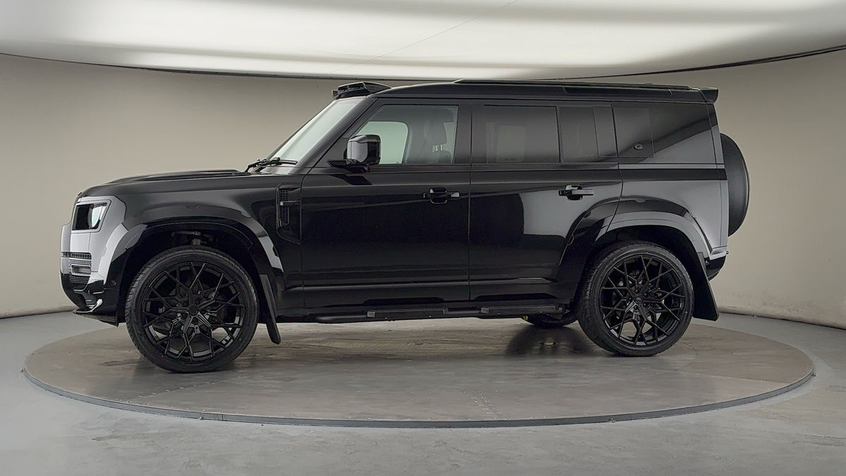 Used Land Rover Defender 110 2024 for sale - 76040259: Photo 61