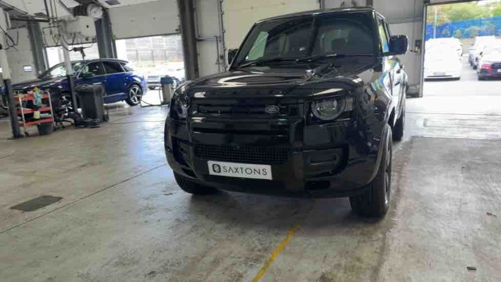 Used Land Rover Defender 110 2024 for sale - 76040259: Photo 86