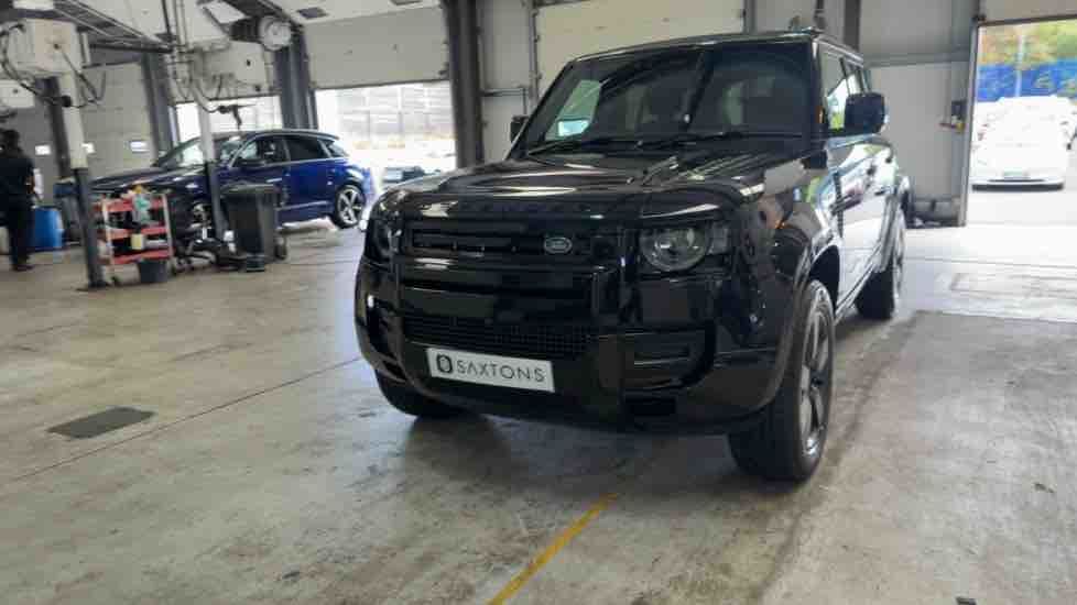 Used Land Rover Defender 110 2024 for sale - 76040259: Photo 95