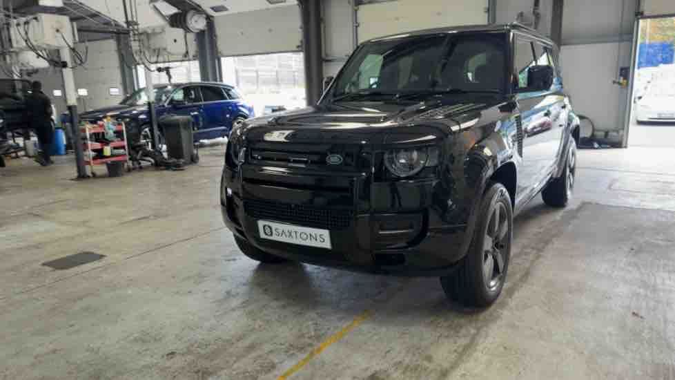 Used Land Rover Defender 110 2024 for sale - 76040259: Photo 99